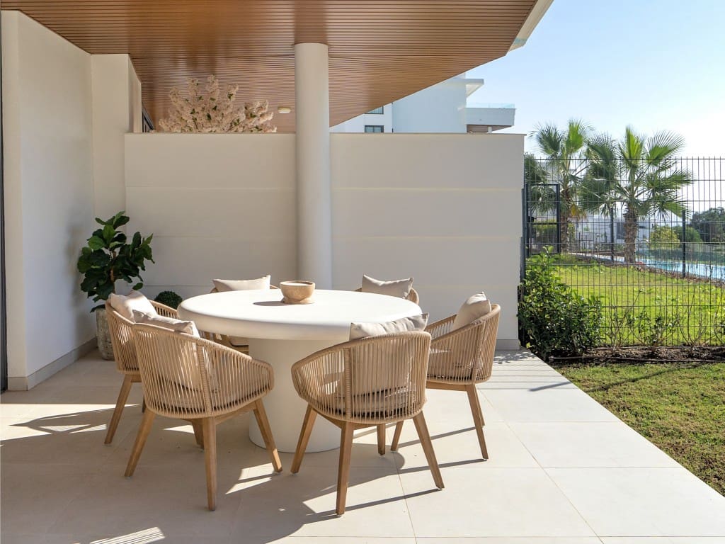 2 soveværelse Lejlighed til salg i Fuengirola med swimmingpool - € 695.000 (Ref: 9585319)