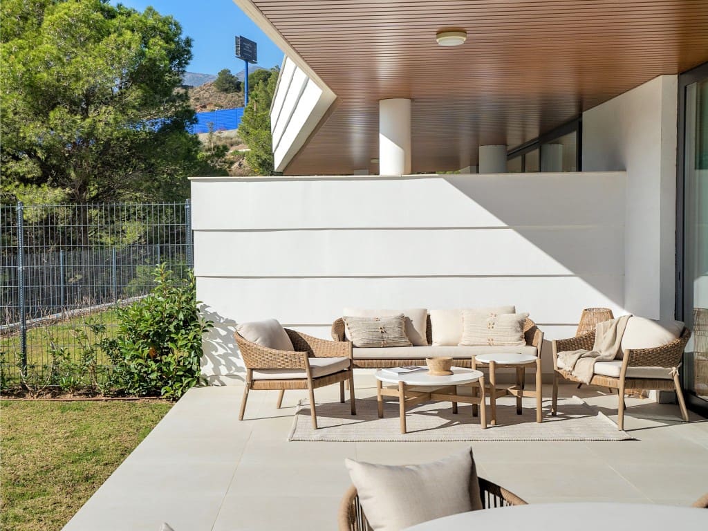 2 soveværelse Lejlighed til salg i Fuengirola med swimmingpool - € 695.000 (Ref: 9585319)