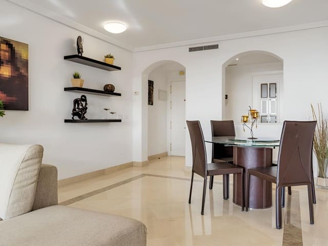 2 makuuhuone Huoneisto myytävänä paikassa Los Arqueros, Benahavís mukana uima-altaan - 469 950 € (Ref: 9594580)