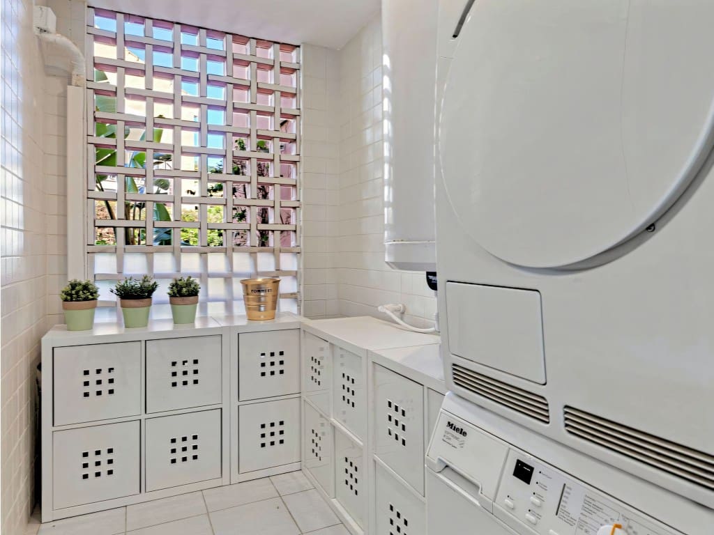 4 soveværelse Byhus til salg i Los Arqueros med swimmingpool garage - € 1.050.000 (Ref: 9598617)