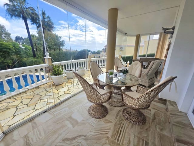 2 slaapkamer Villa te koop in Calahonda, Mijas met zwembad garage - € 749.000 (Ref: 9600885)