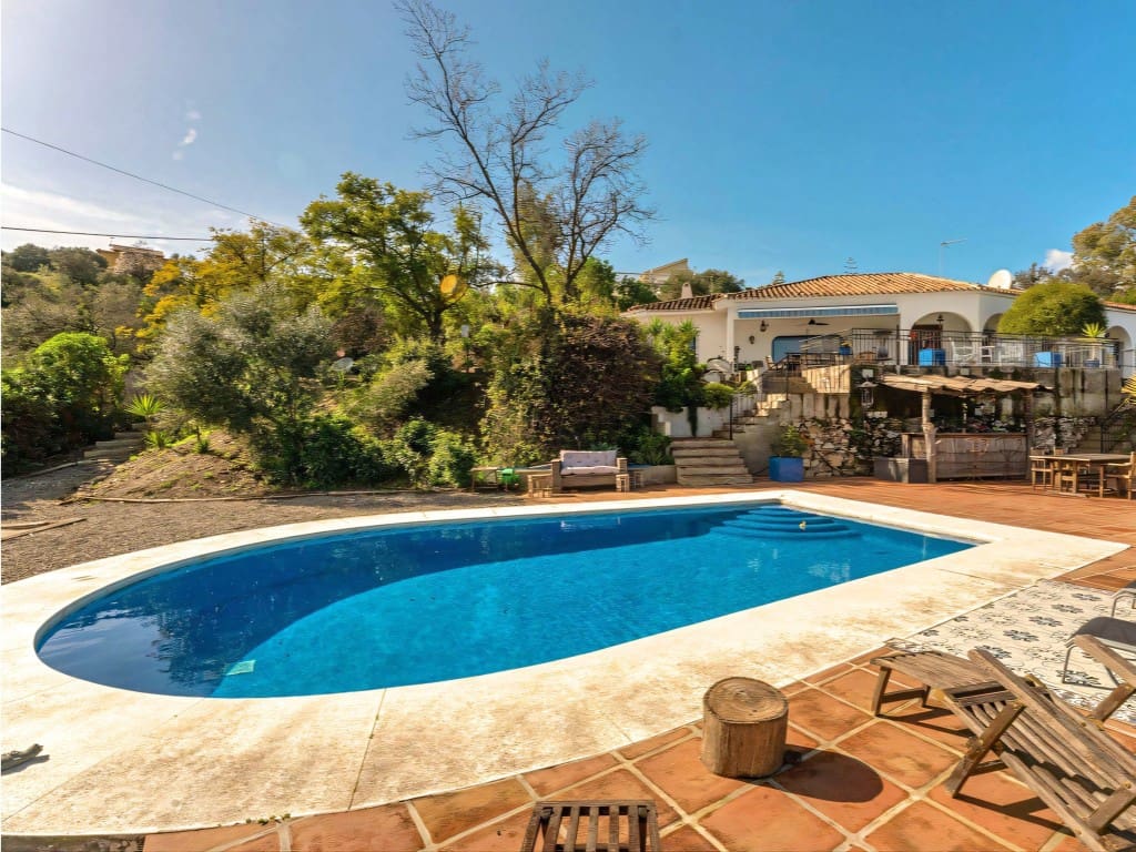 4 soveværelse Villa til salg i Alhaurin el Grande med swimmingpool - € 849.000 (Ref: 9604553)