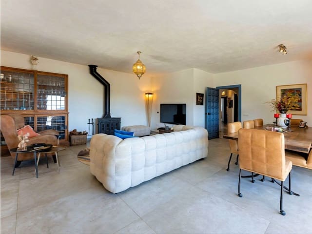 4 soveværelse Villa til salg i Alhaurín el Grande med swimmingpool - € 849.000 (Ref: 9604553)