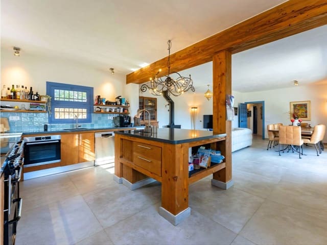 4 soveværelse Villa til salg i Alhaurín el Grande med swimmingpool - € 849.000 (Ref: 9604553)