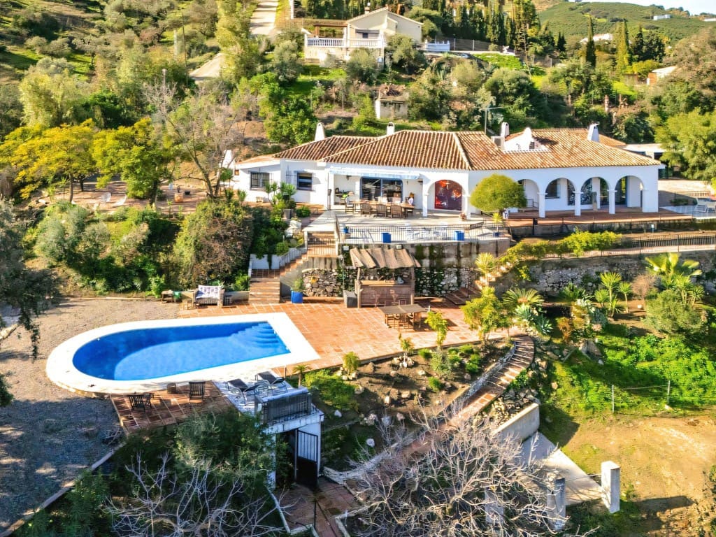 4 soveværelse Villa til salg i Alhaurin el Grande med swimmingpool - € 849.000 (Ref: 9604553)