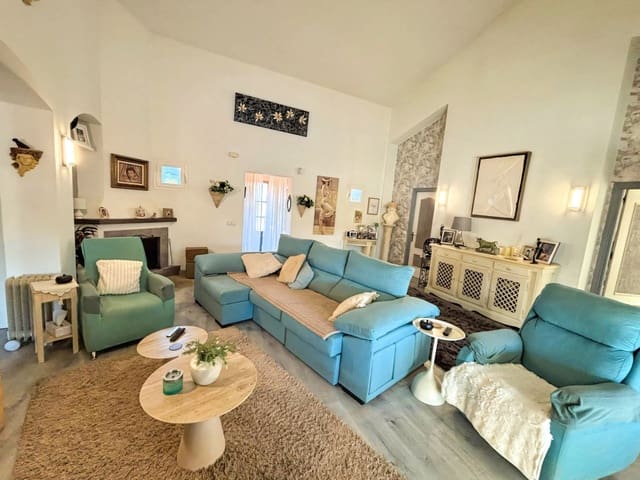 3 bedroom Finca/Country House for sale in Estepona with pool garage - € 878,000 (Ref: 9607145)