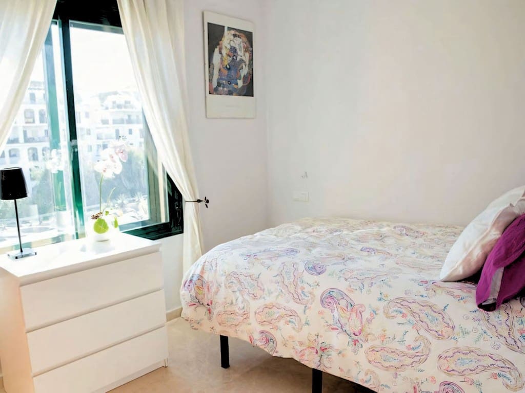 3 makuuhuone Kattohuoneisto myytävänä paikassa La Duquesa / Puerto de la Duquesa mukana uima-altaan - 375 000 € (Ref: 9610768)