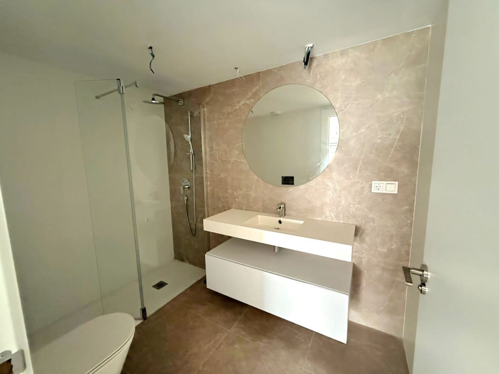 2 sovrum Lägenhet till salu i Estepona med pool - 520 000 € (Ref: 9614644)