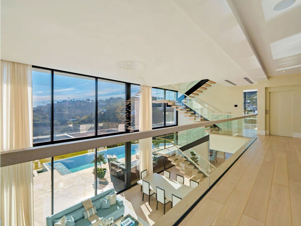 5 soverom Villa til salgs i El Madronal med svømmebasseng garasje - € 8 995 000 (Ref: 9614645)