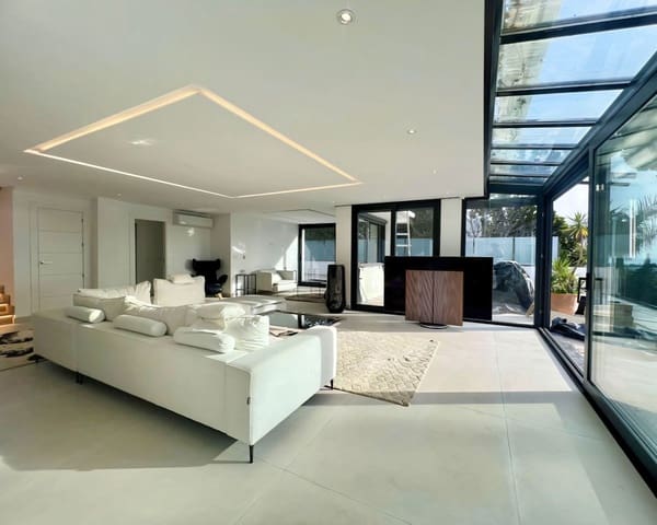 4 bedroom Villa for sale in Nueva Andalucia, Marbella with pool garage - € 2,790,000 (Ref: 9614646)