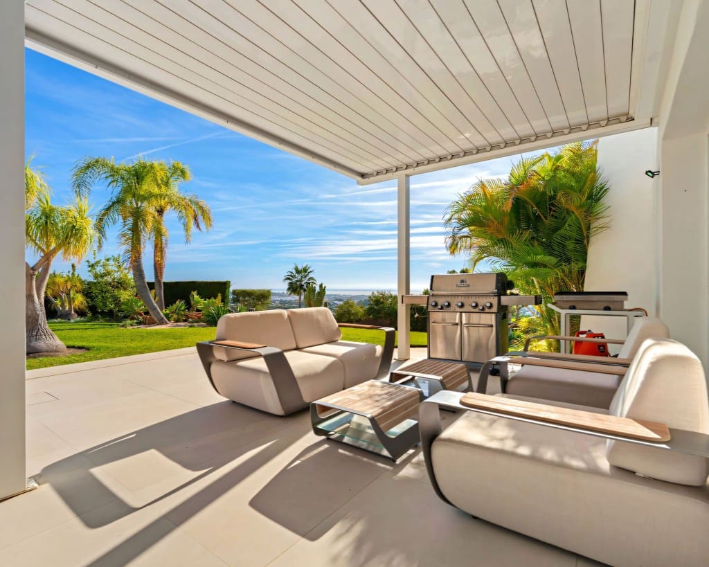 9 makuuhuone Huvila myytävänä paikassa Benahavis mukana uima-altaan 
autotalli - 8 250 000 € (Ref: 9614647)