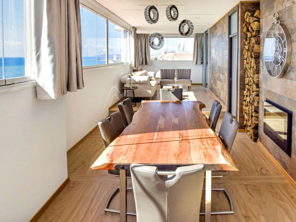 2 bedroom Penthouse for sale in Estepona - € 1,550,000 (Ref: 9618877)