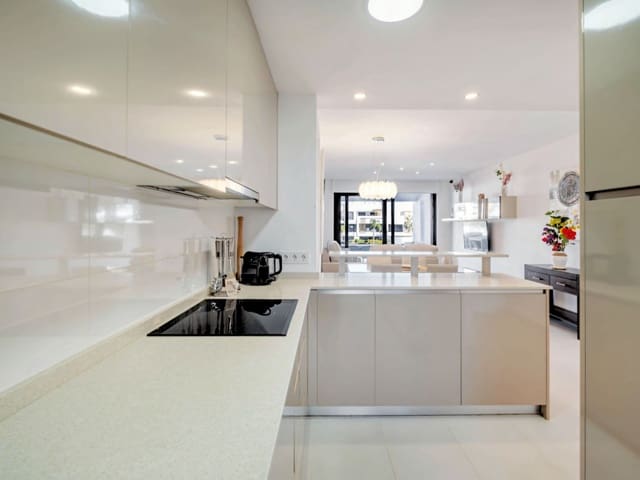 2 soveværelse Lejlighed til salg i Bel-Air, Estepona med swimmingpool - € 595.000 (Ref: 9620750)