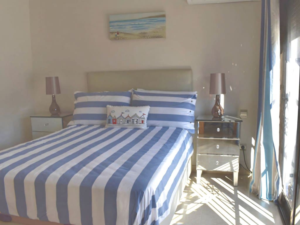 4 slaapkamer Huis te koop in Calahonda met zwembad - € 475.000 (Ref: 9622297)