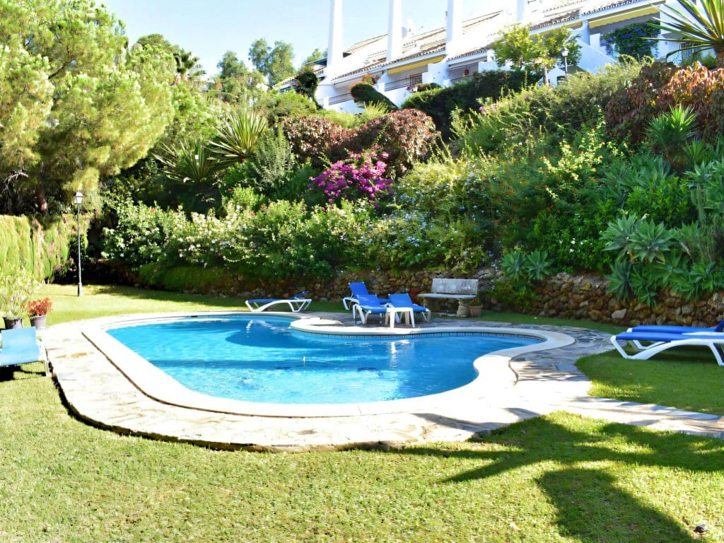 4 slaapkamer Huis te koop in Calahonda met zwembad - € 475.000 (Ref: 9622297)