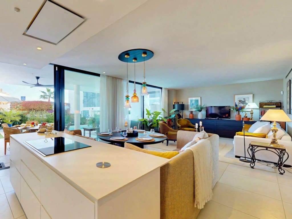 3 bedroom Apartment for sale in Fuengirola with pool garage - € 940,000 (Ref: 9625185)