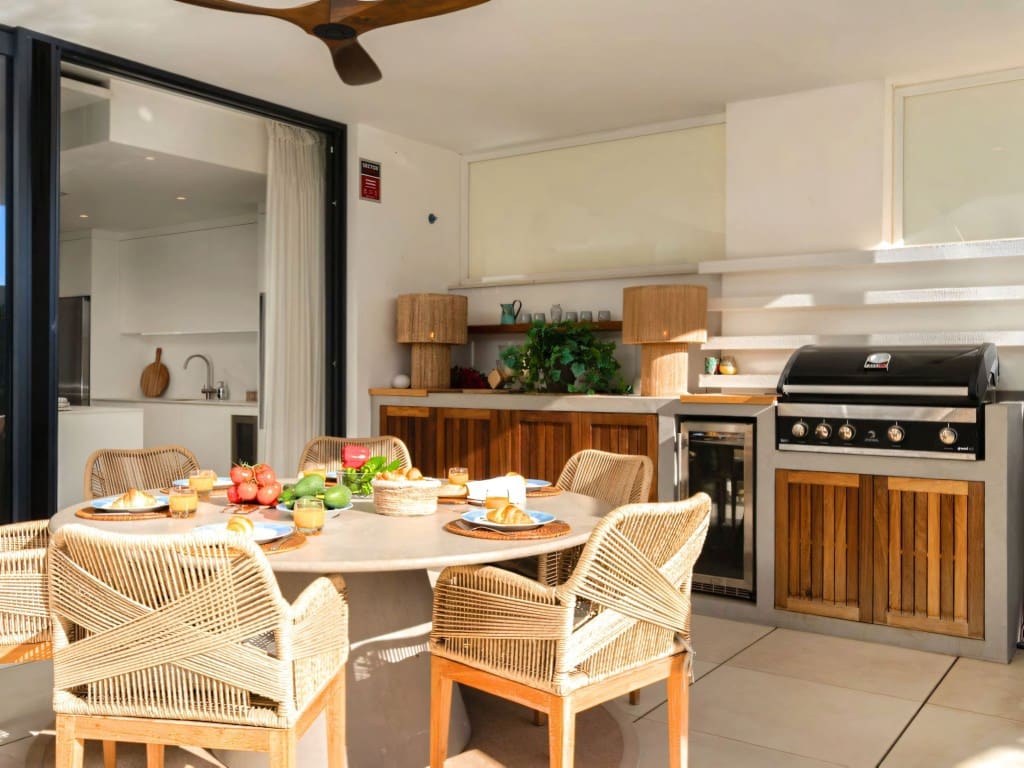 3 bedroom Apartment for sale in Fuengirola with pool garage - € 940,000 (Ref: 9625185)