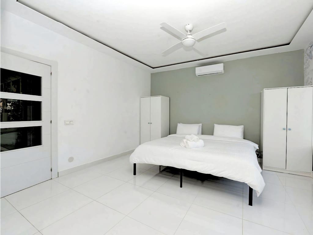 6 bedroom Villa for sale in Benalmadena with pool garage - € 1,595,000 (Ref: 9625186)