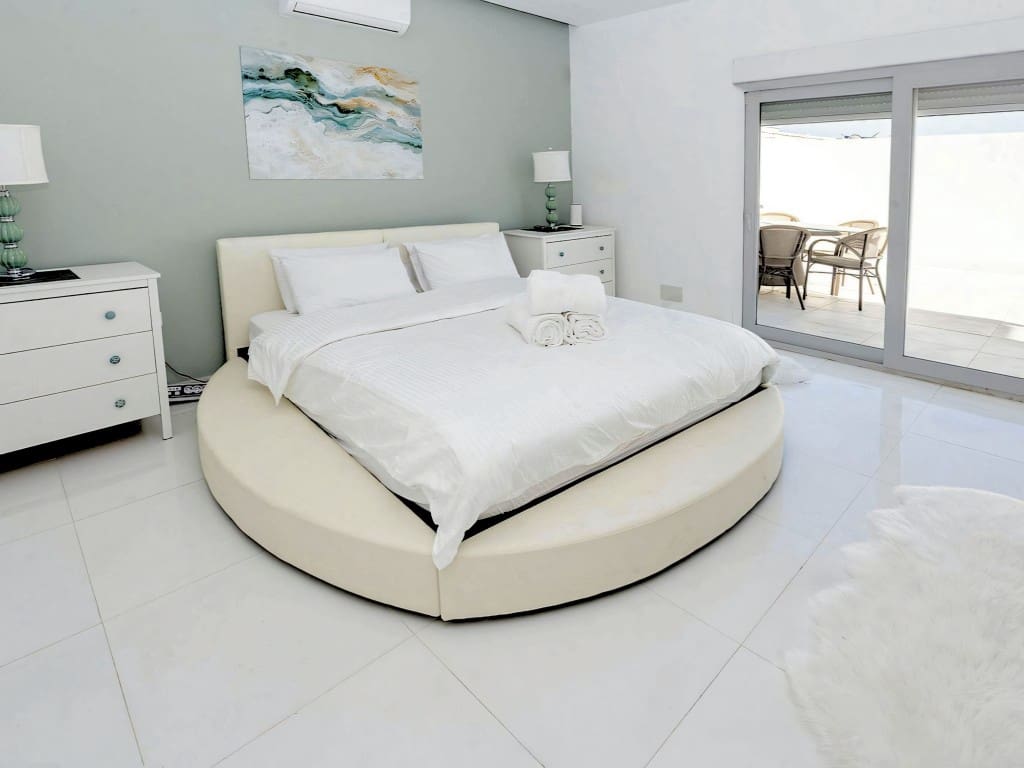 6 bedroom Villa for sale in Benalmadena with pool garage - € 1,595,000 (Ref: 9625186)