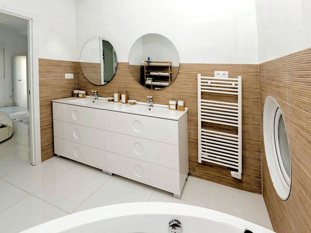 6 bedroom Villa for sale in Benalmadena with pool garage - € 1,595,000 (Ref: 9625186)