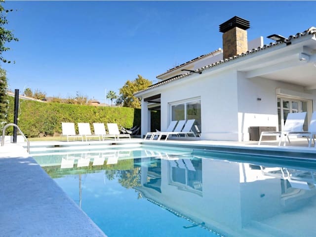 6 bedroom Villa for sale in Solymar, Benalmádena with pool garage - € 1,595,000 (Ref: 9625186)