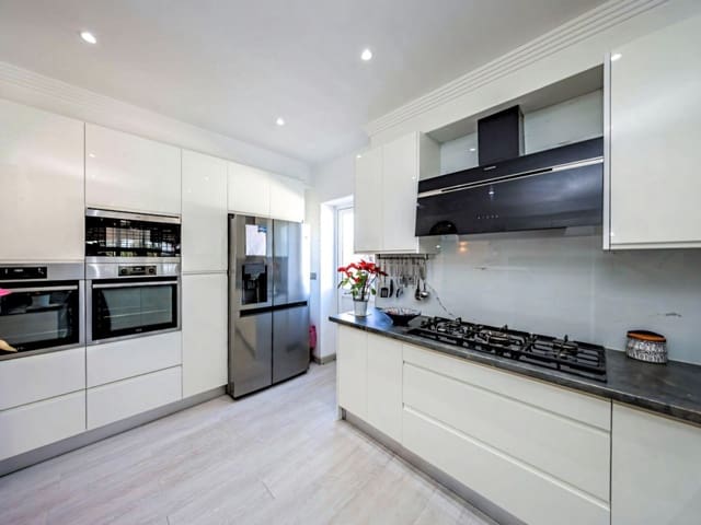 3 soveværelse Villa til salg i Coín med swimmingpool - € 520.000 (Ref: 9625187)