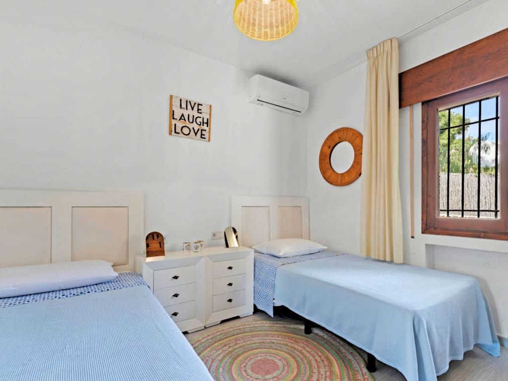 5 makuuhuone Huvila myytävänä paikassa Torrenueva mukana uima-altaan 
autotalli - 1 100 000 € (Ref: 9633735)