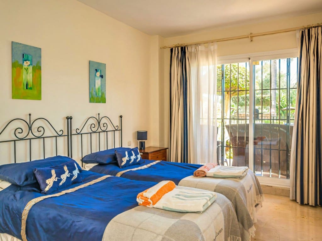 2 quarto Apartamento para venda em Elviria com piscina - 385 000 € (Ref: 9633736)