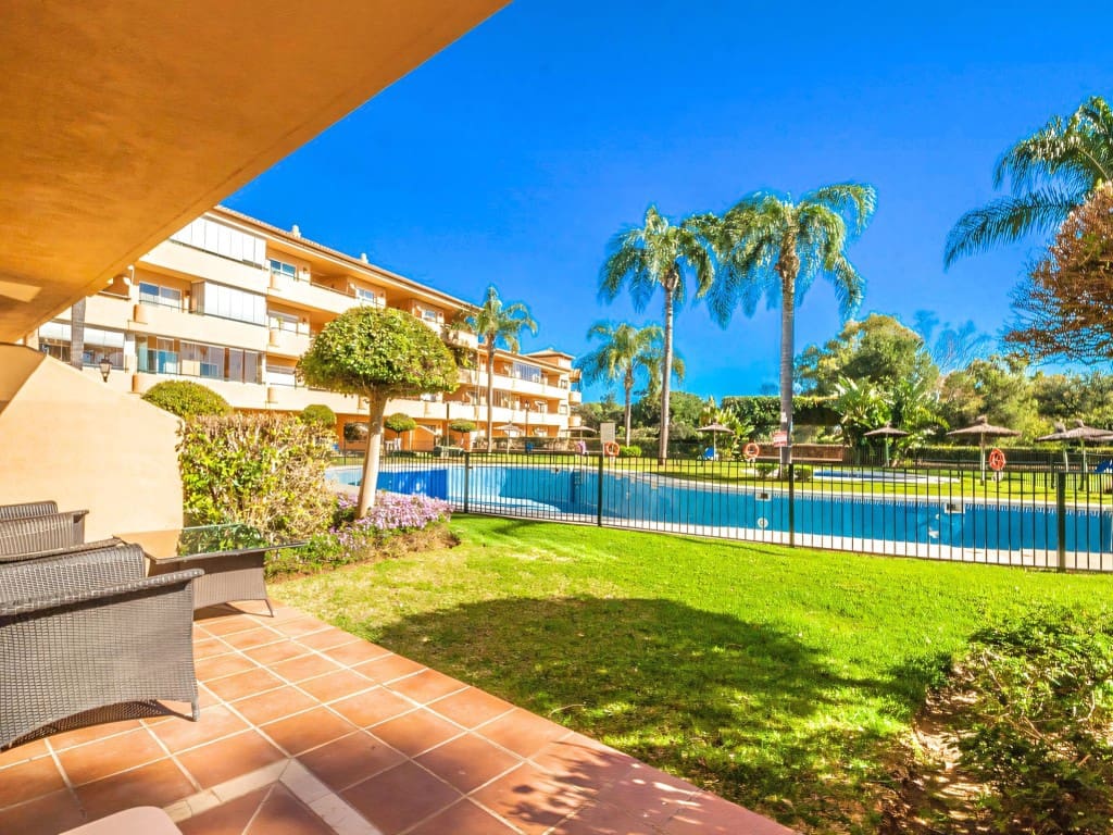 2 quarto Apartamento para venda em Elviria com piscina - 385 000 € (Ref: 9633736)