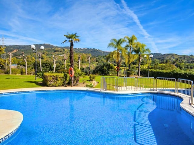 2 quarto Apartamento para venda em Elviria, Marbella com piscina - 395 000 € (Ref: 9636297)