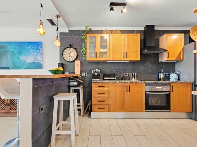 2 quarto Apartamento para venda em Elviria, Marbella com piscina - 395 000 € (Ref: 9636297)