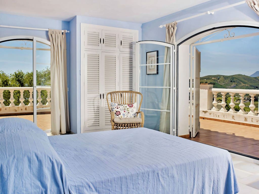 5 sovrum Villa till salu i Benahavis med pool garage - 1 475 000 € (Ref: 9636298)