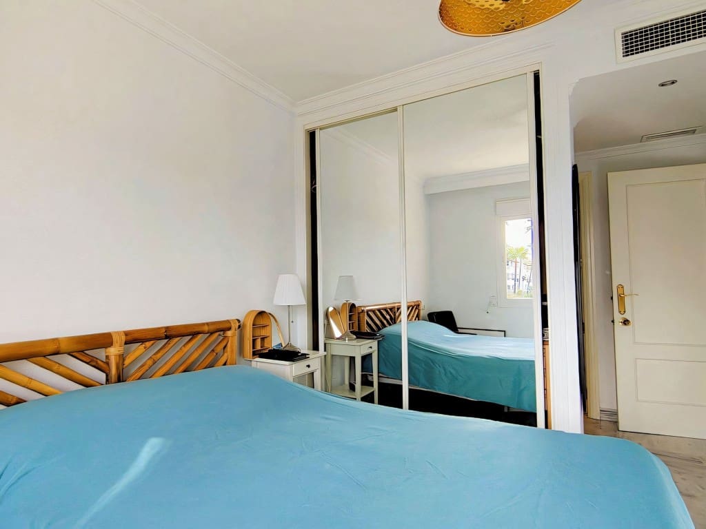 4 sovrum Lägenhet till salu i Nueva Andalucia med pool - 515 000 € (Ref: 9638959)