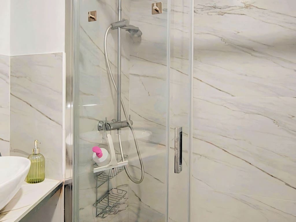 4 sovrum Lägenhet till salu i Nueva Andalucia med pool - 515 000 € (Ref: 9638959)