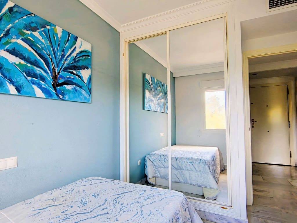 4 sovrum Lägenhet till salu i Nueva Andalucia med pool - 515 000 € (Ref: 9638959)