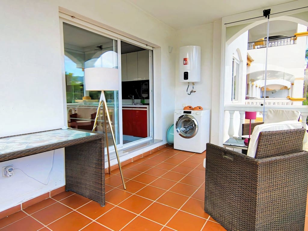 4 sovrum Lägenhet till salu i Nueva Andalucia med pool - 515 000 € (Ref: 9638959)