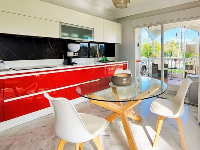 4 sovrum Lägenhet till salu i Nueva Andalucia, Marbella med pool - 515 000 € (Ref: 9638959)