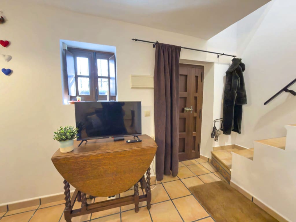 Casa de 2 habitaciones en Yunquera en venta - 85.000 € (Ref: 9643698)