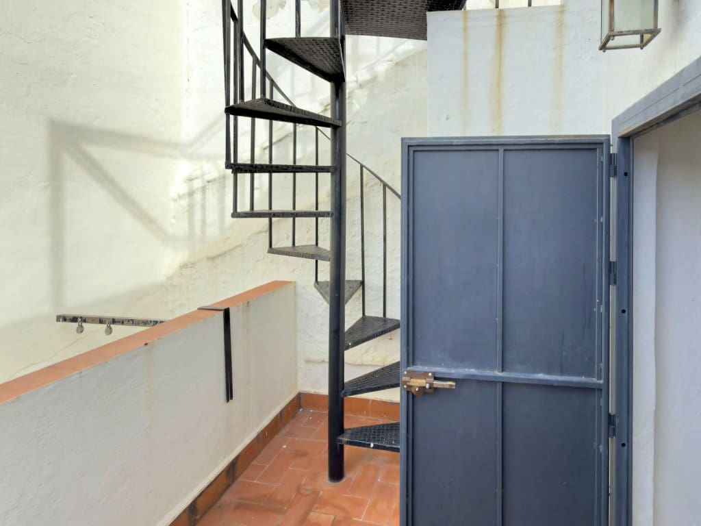 Casa de 2 habitaciones en Yunquera en venta - 85.000 € (Ref: 9643698)