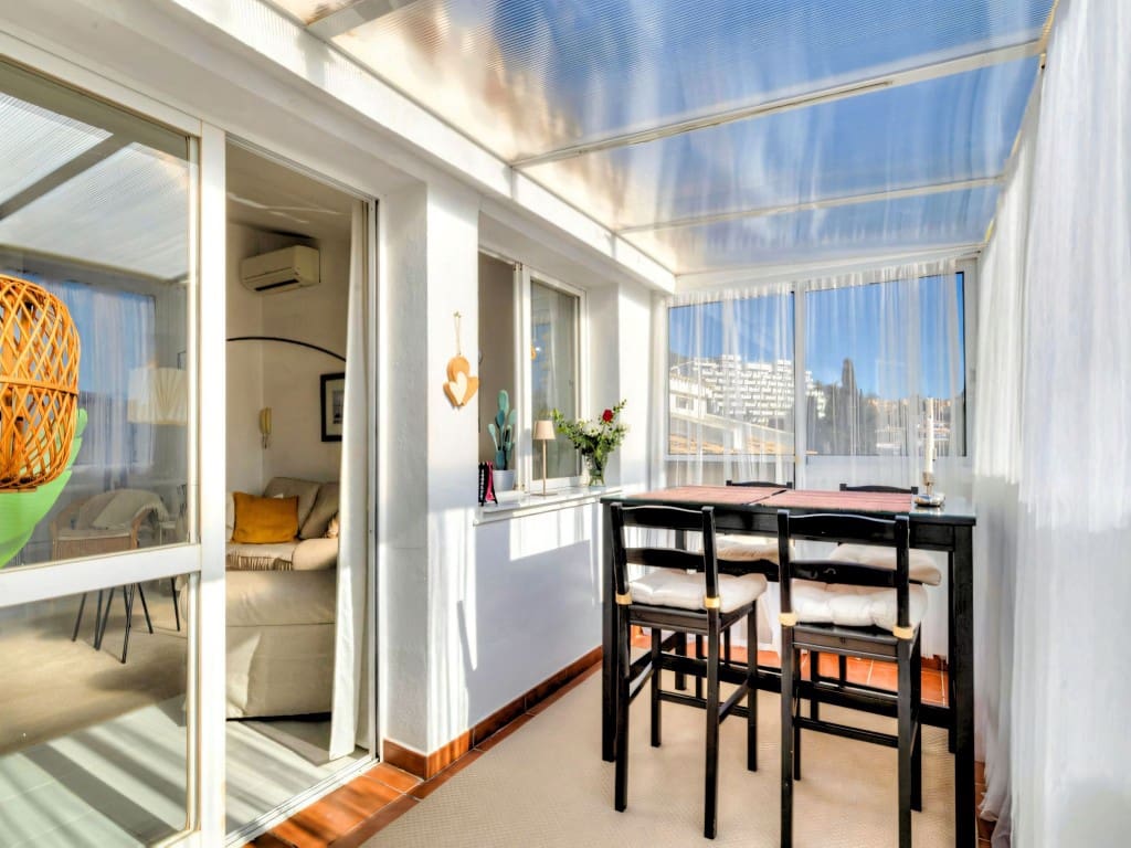 2 bedroom Penthouse for sale in Fuengirola with pool - € 395,000 (Ref: 9643699)