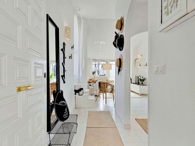 2 bedroom Penthouse for sale in Torreblanca, Fuengirola with pool - € 395,000 (Ref: 9643699)