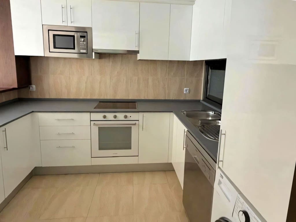 3 makuuhuone Huoneisto myytävänä paikassa La Cala de Mijas mukana uima-altaan - 459 200 € (Ref: 9647550)