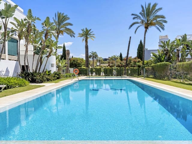 3 makuuhuone Huoneisto myytävänä paikassa La Cala de Mijas, Mijas mukana uima-altaan - 459 200 € (Ref: 9647550)