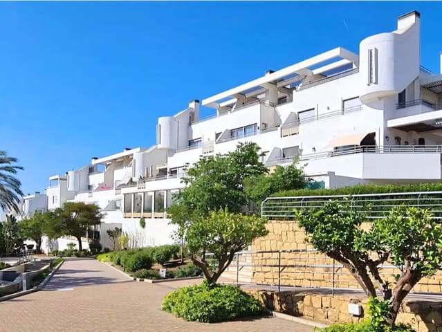 3 makuuhuone Huoneisto myytävänä paikassa La Cala de Mijas, Mijas mukana uima-altaan - 459 200 € (Ref: 9647550)