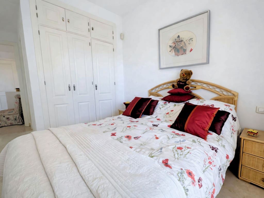 Apartamento de 2 habitaciones en Riviera del Sol en venta con piscina - 289.950 € (Ref: 9647551)