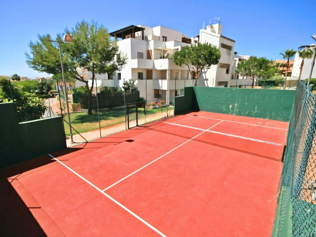 Apartamento de 2 habitaciones en Riviera del Sol en venta con piscina - 289.950 € (Ref: 9647551)