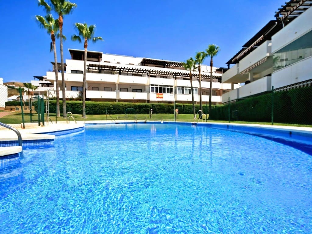 Apartamento de 2 habitaciones en Riviera del Sol en venta con piscina - 289.950 € (Ref: 9647551)