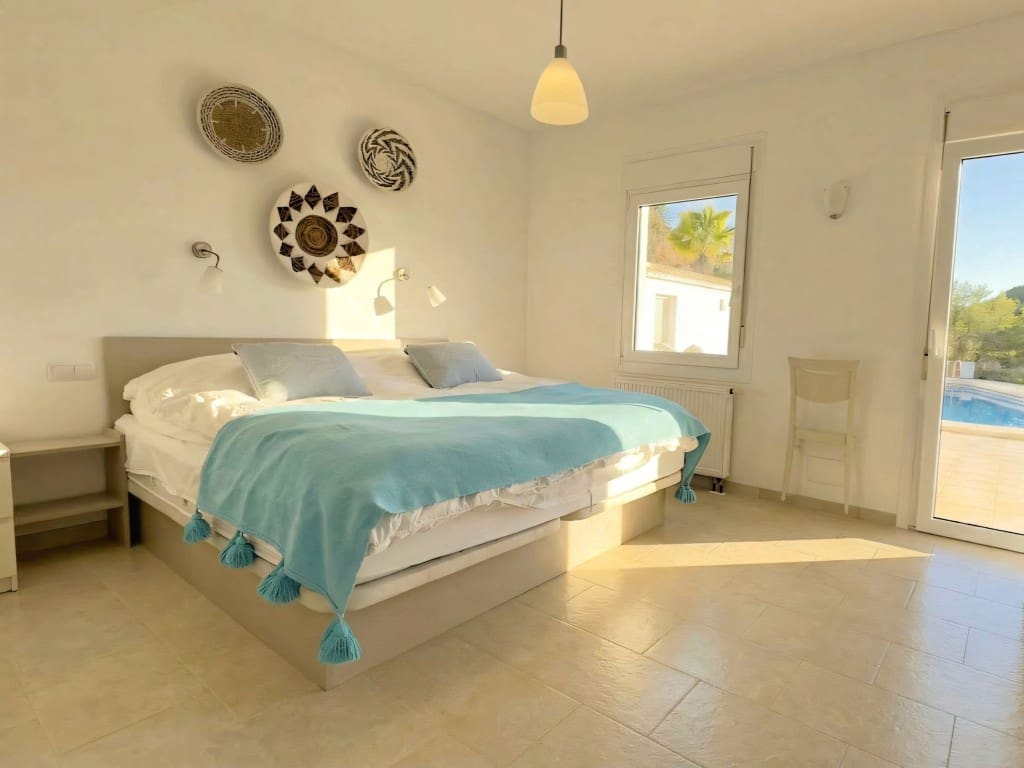 4 quarto Moradia para venda em Guaro com piscina garagem - 995 000 € (Ref: 9647552)