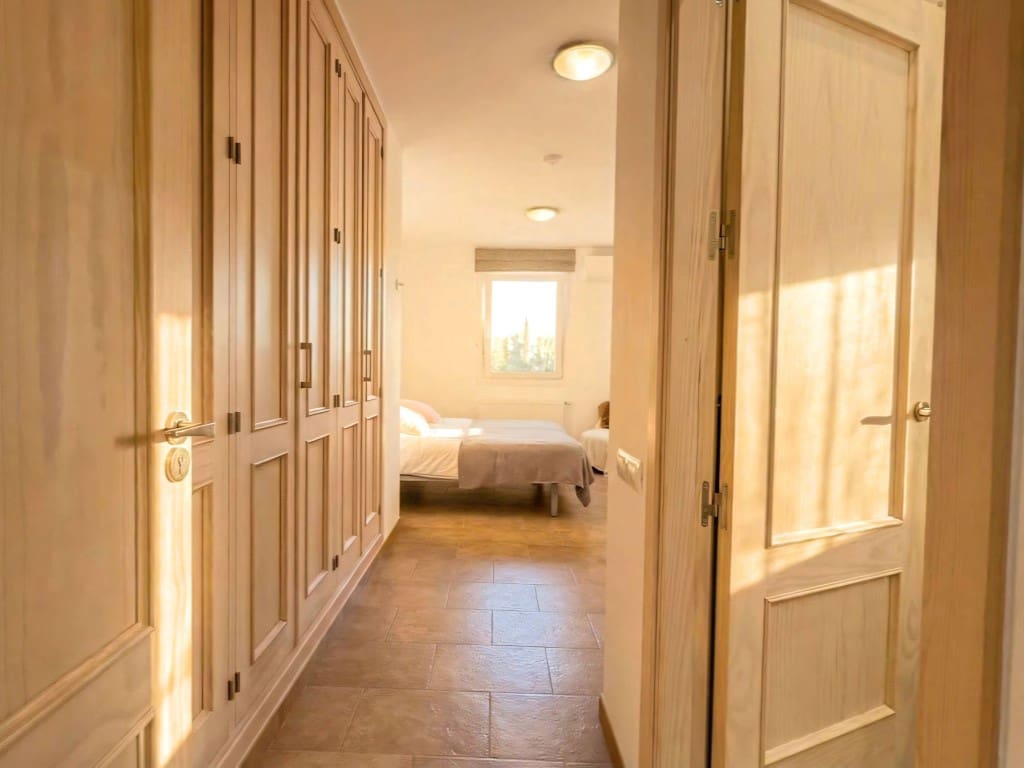 4 quarto Moradia para venda em Guaro com piscina garagem - 995 000 € (Ref: 9647552)