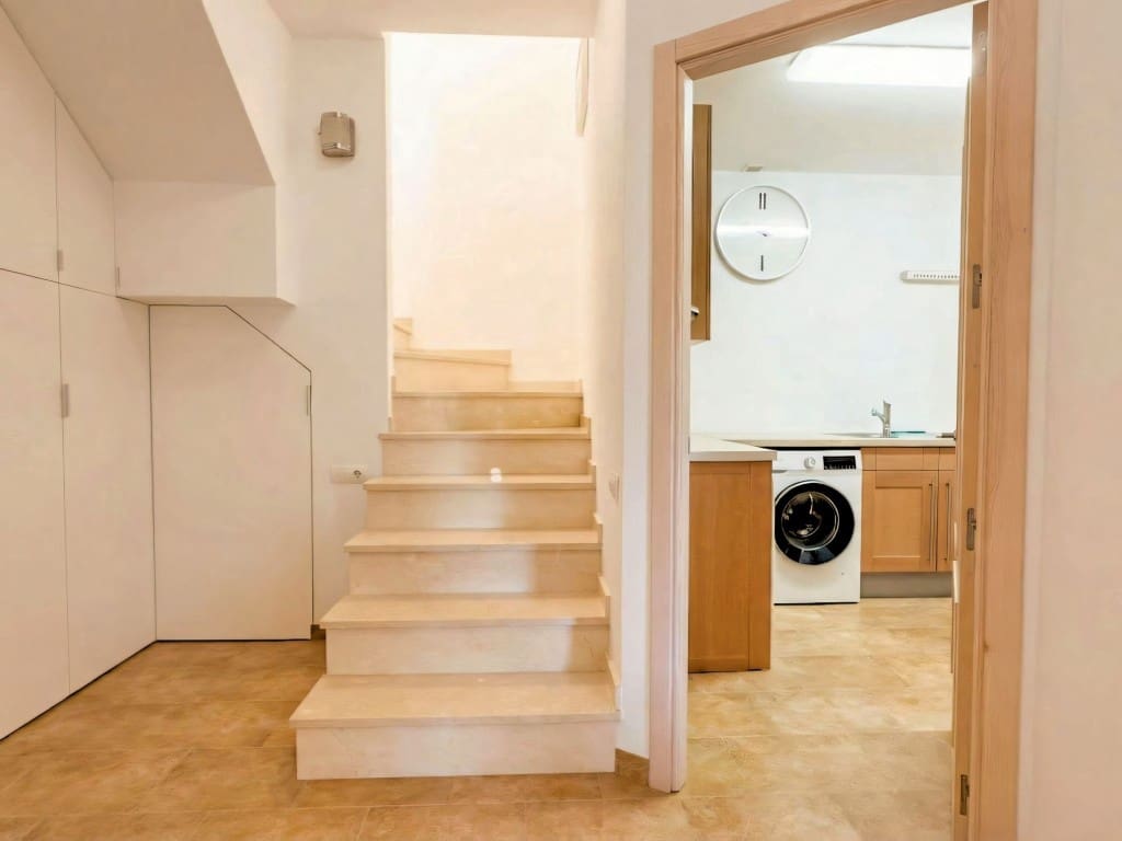 4 quarto Moradia para venda em Guaro com piscina garagem - 995 000 € (Ref: 9647552)